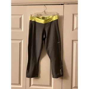 Nike Women’s Dri-Fit Capri Leggings